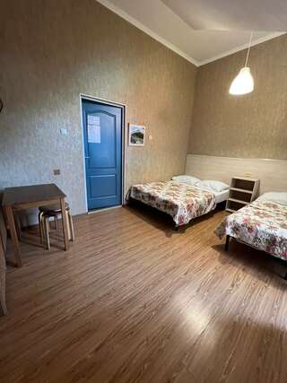 Гостевой дом Анна-Мария Адлер Трехместный номер с балконом-2